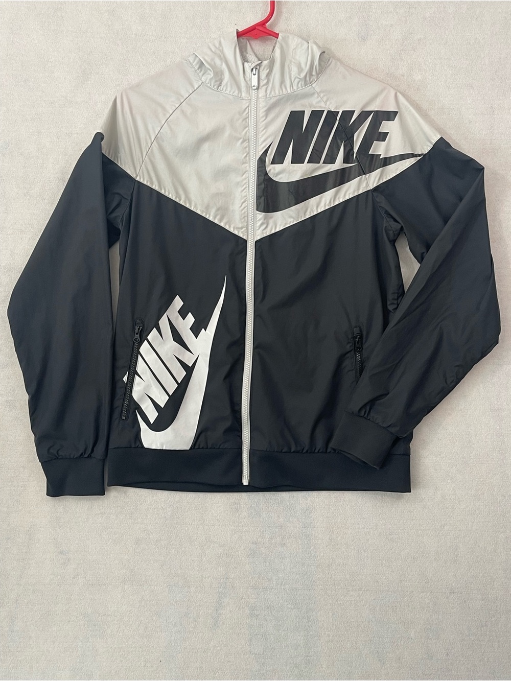 Nike Black and White Lightweight Windbreaker Hooded Jacket Youth XL /Adult S